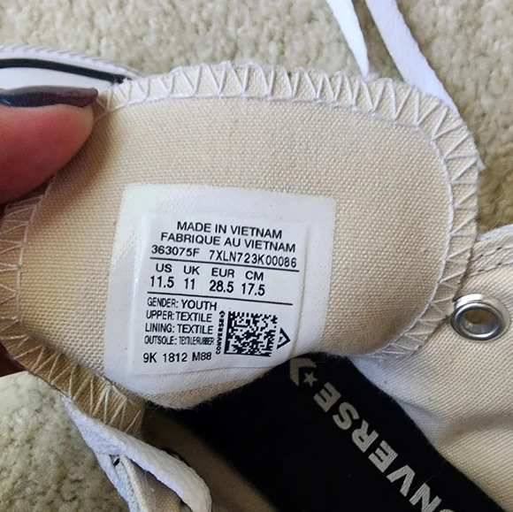 NWOT converse all star high top sneakers size 11.5 boys - Picture 6 of 6